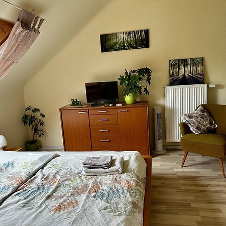 Haus Alt - Ferienwohnung Illingen  Exterior foto