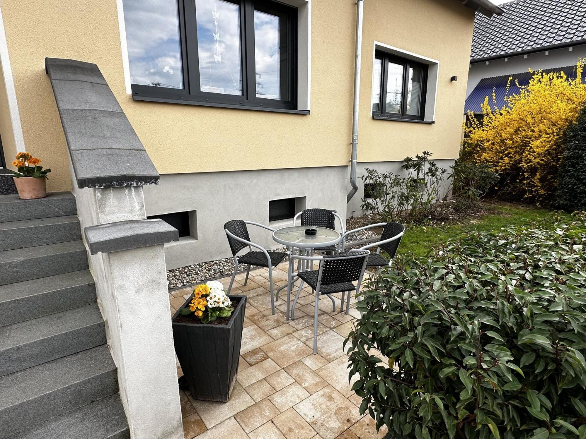 Haus Alt - Ferienwohnung Illingen  Exterior foto
